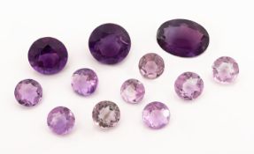Lot 12 lose facett. Amethyste zus. ca. 22.46 ct, in