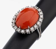 14 kt Gold Koralle-Brillant-Ring, WG 585/000, mittig