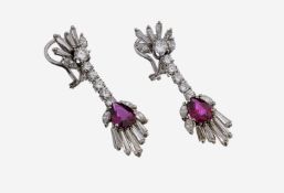 Paar 14 kt Gold Rubin-Diamant-Ohrstecker, WG 585/000,