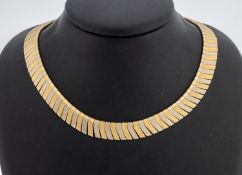 18 kt Gold Collier, GG/WG 750/000, sat., GGund WG-Glieder