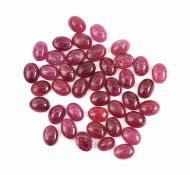 Lot lose Rubine zus. ca. 59.53 ct, ovale Cabochons in