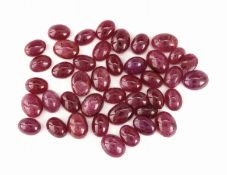 Lot lose Rubin-Cabochons zus. ca. 51.73 ct, versch. Größen
