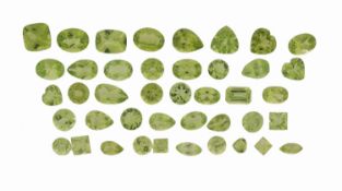Lot lose facett. Peridots zus. ca. 26.27 ct, in versch.