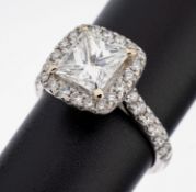 18 kt Gold Diamant-Ring, WG 750/000, mittigPrincess Cut
