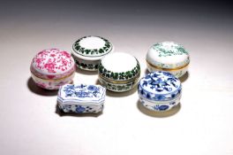 6 Deckeldosen, Meissen, 20. Jh., Porzellan versch. Dekore