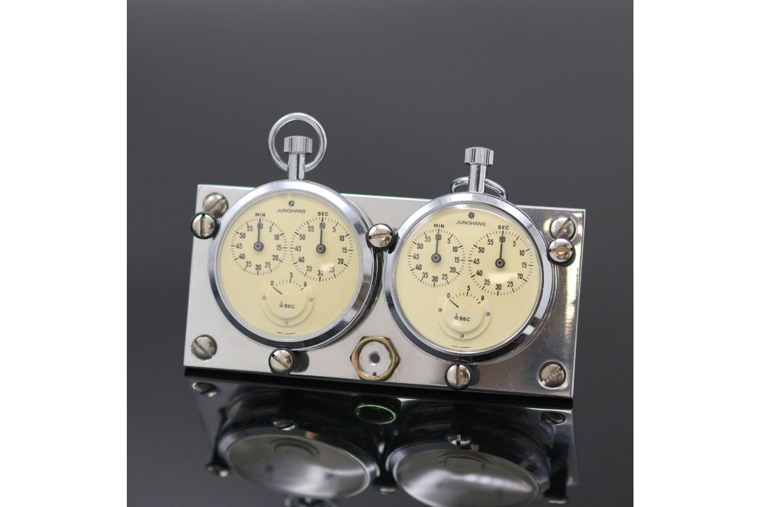 JUNGHANS Dashboard mit 2 Stoppuhren, Deutschland um 1960, - Bild 1 aus 6