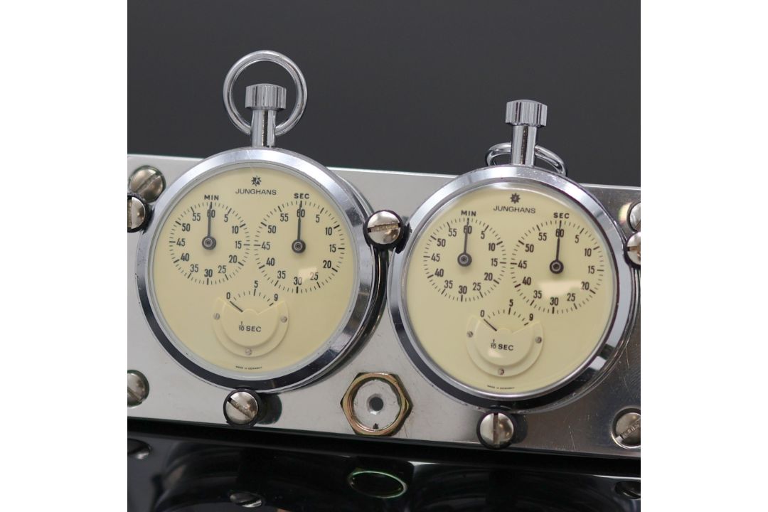 JUNGHANS Dashboard mit 2 Stoppuhren, Deutschland um 1960, - Bild 2 aus 6