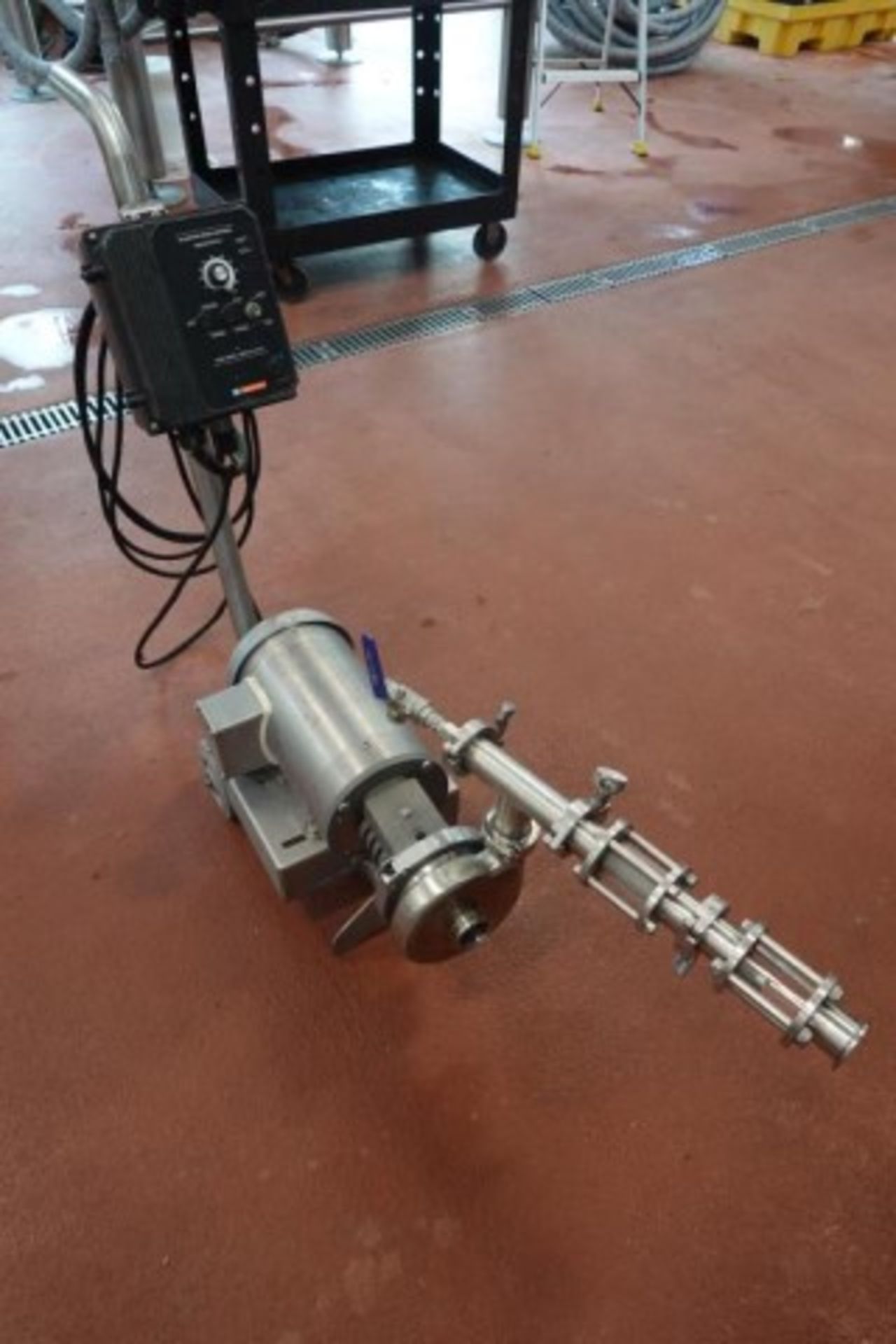 Mobile 2-HP SS Pump Cart - Image 2 of 5