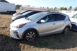 Toyota 2017 Hybrid 4-Door Automobile