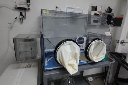 Terra Universal 3305-00F Glove Box