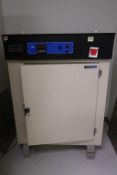VWR 1675 Oven