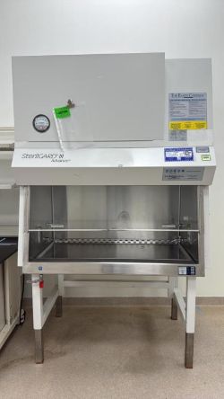 Baker Company SterilGARD III Biosafety Cabinet