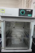 Fisher Scientific 5370 Isotemp Incubator