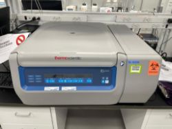 Thermo Scientific Sorvall ST4R Plus Centrifuge