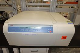 Thermo Fisher Refrigerated Centrifuge W/Rotor