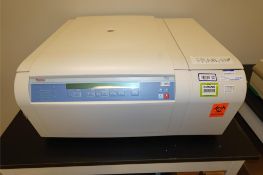 Thermo Scientific Benchtop Centrifuge W/Rotor