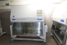 BAKER 5.5' ft. Bio Safety Cabinet