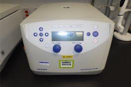 Eppendorf Benchtop Centrifuge With Rotor