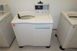 Beckman Coulter Floor Model Ultra Centrifuge,