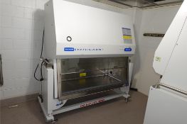 BAKER 4.5' ft. Bio Safety Cabinet