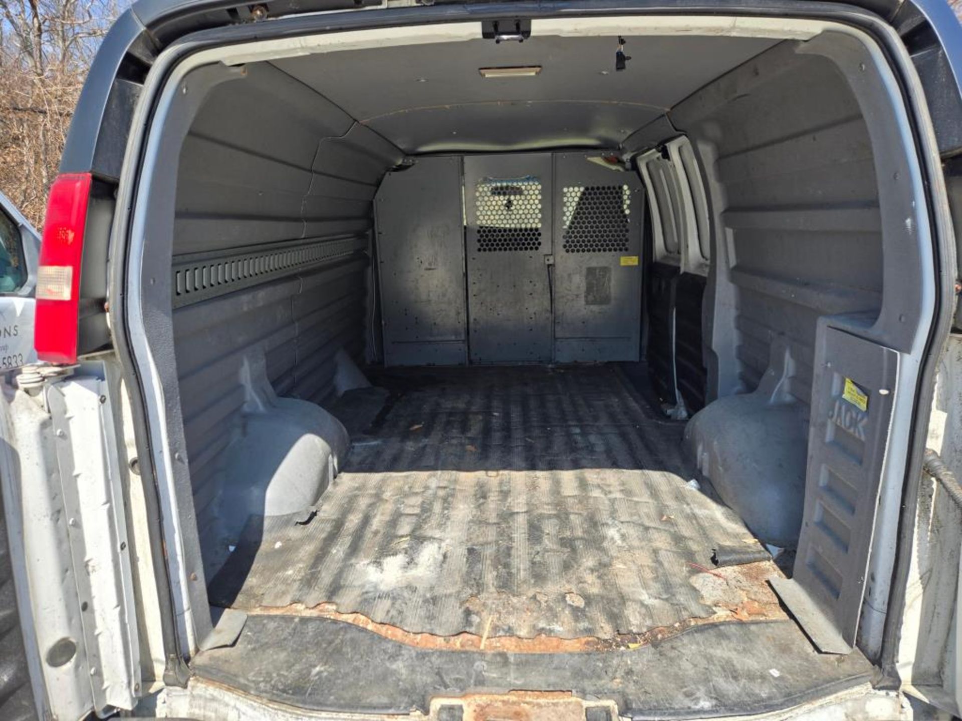 2008 Chevy 2500 Express (NO TITLE) - Image 5 of 25