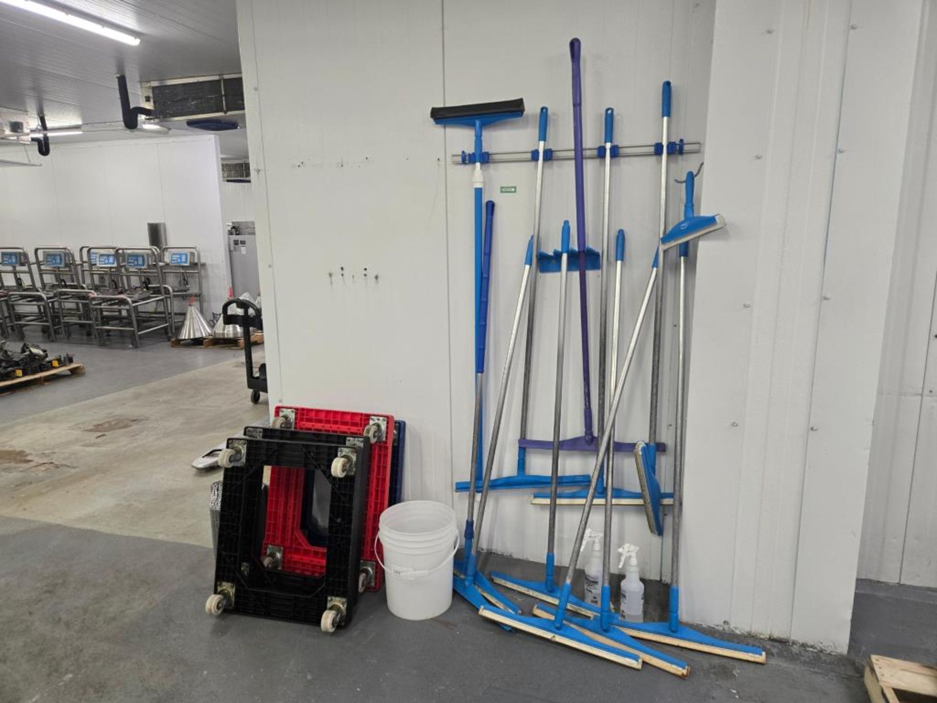 Support Equipment - Image 5 of 5