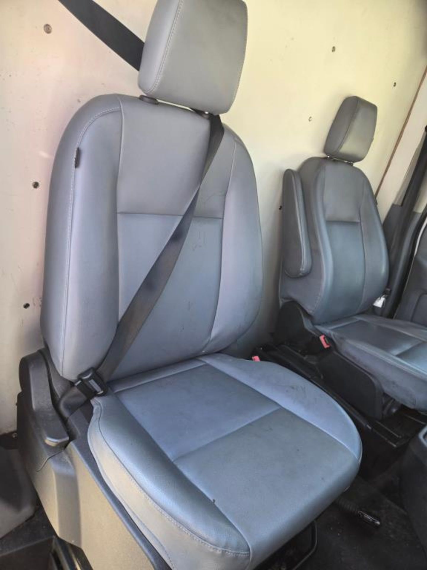 2018 Ford Transit 250 Van - Image 17 of 30