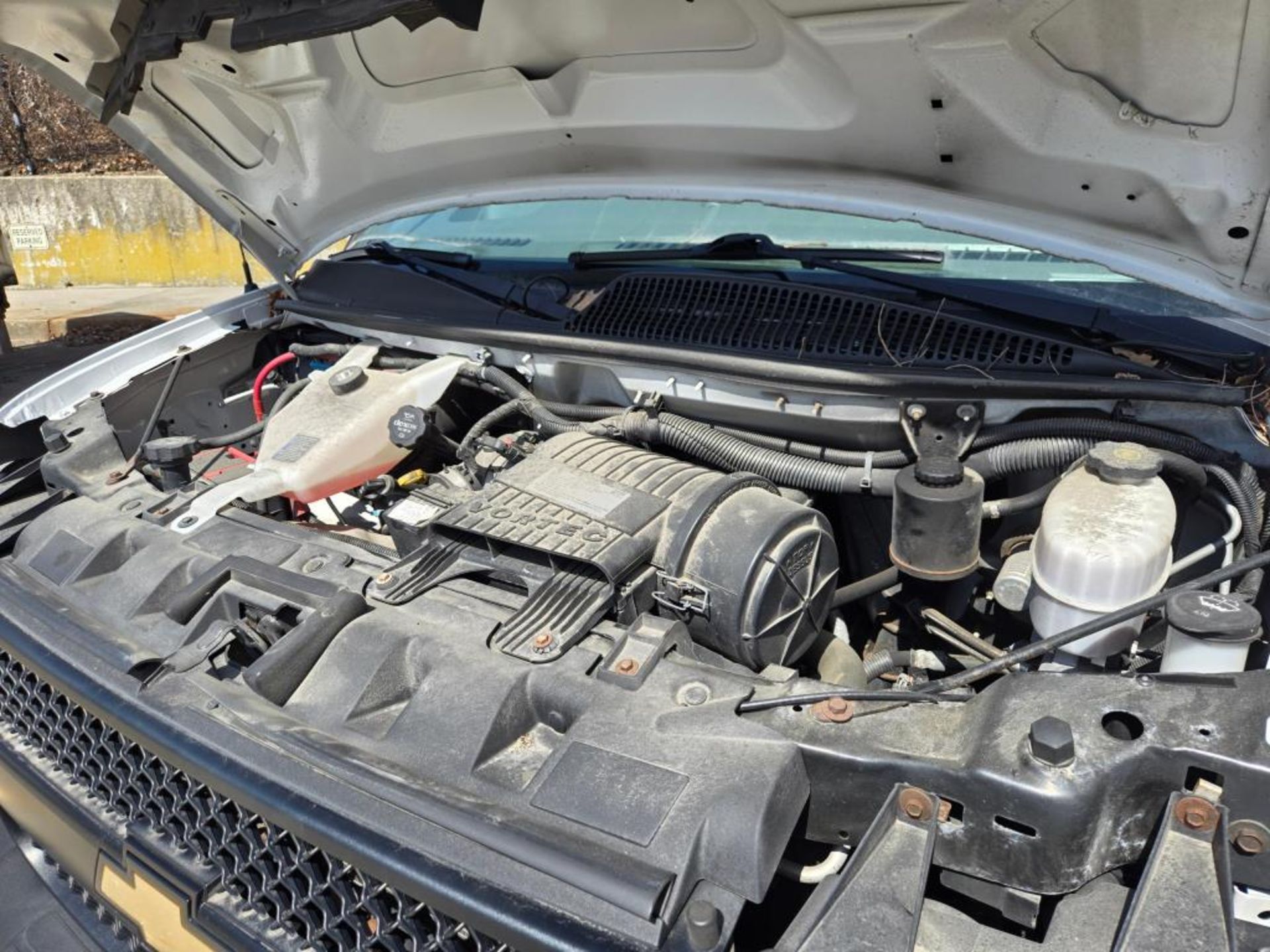 2019 Chevy Express Truck - Image 22 of 36
