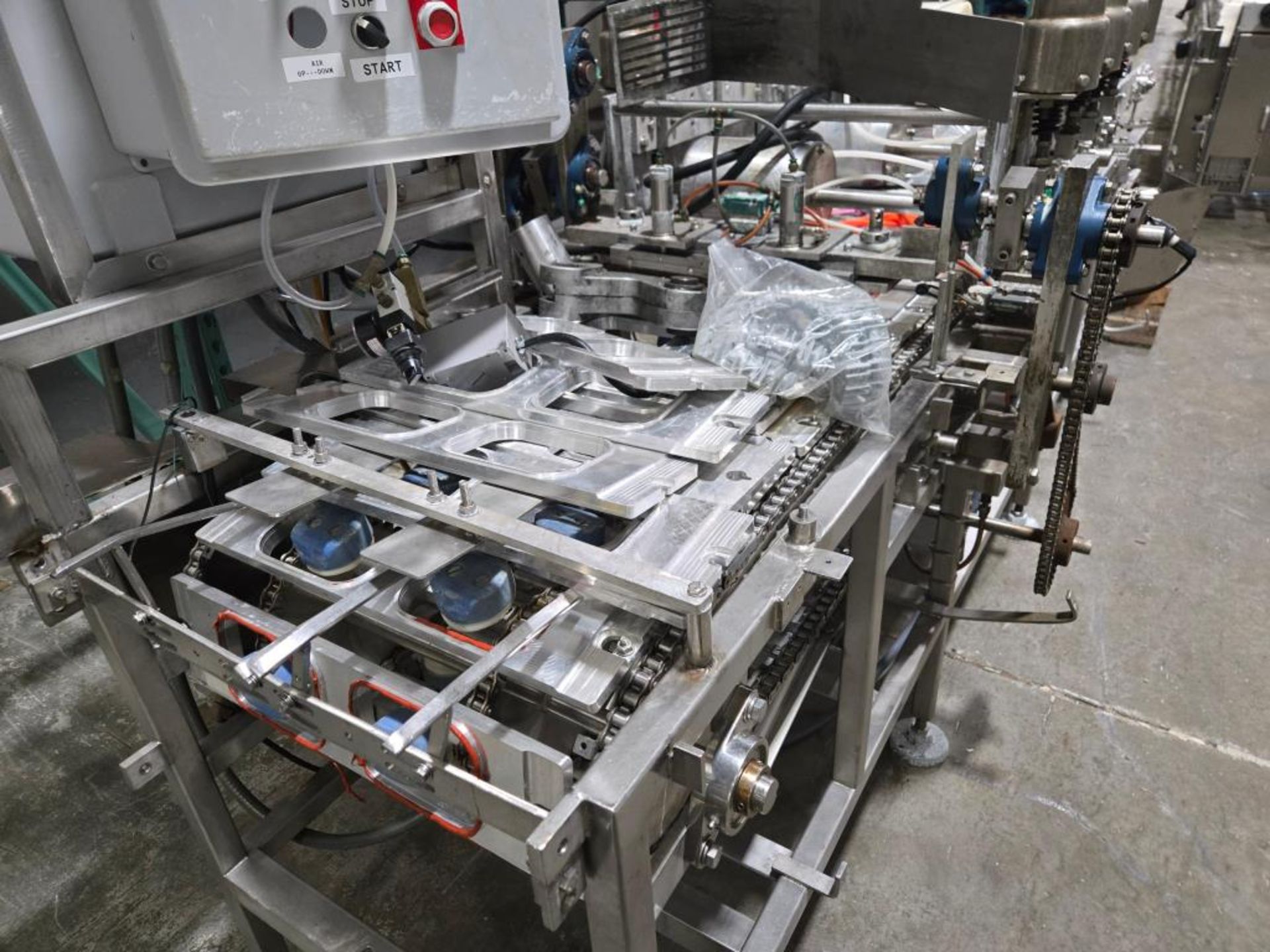 Sealing Machine - Image 11 of 22