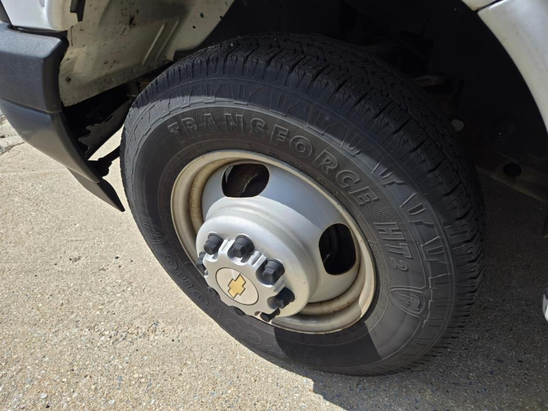 2019 Chevy Express Truck - Image 7 of 36