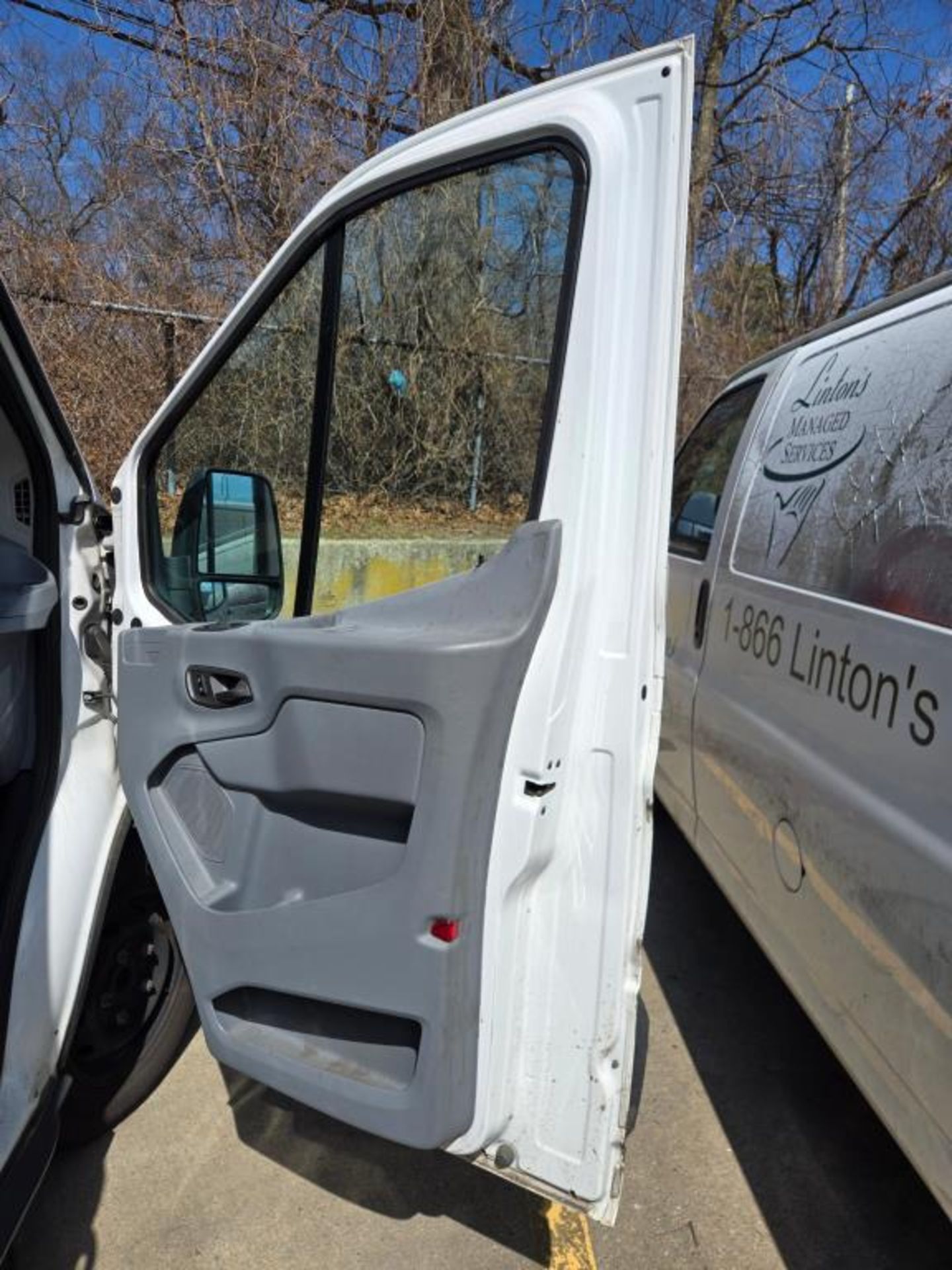 2018 Ford Transit 250 Van - Image 15 of 30