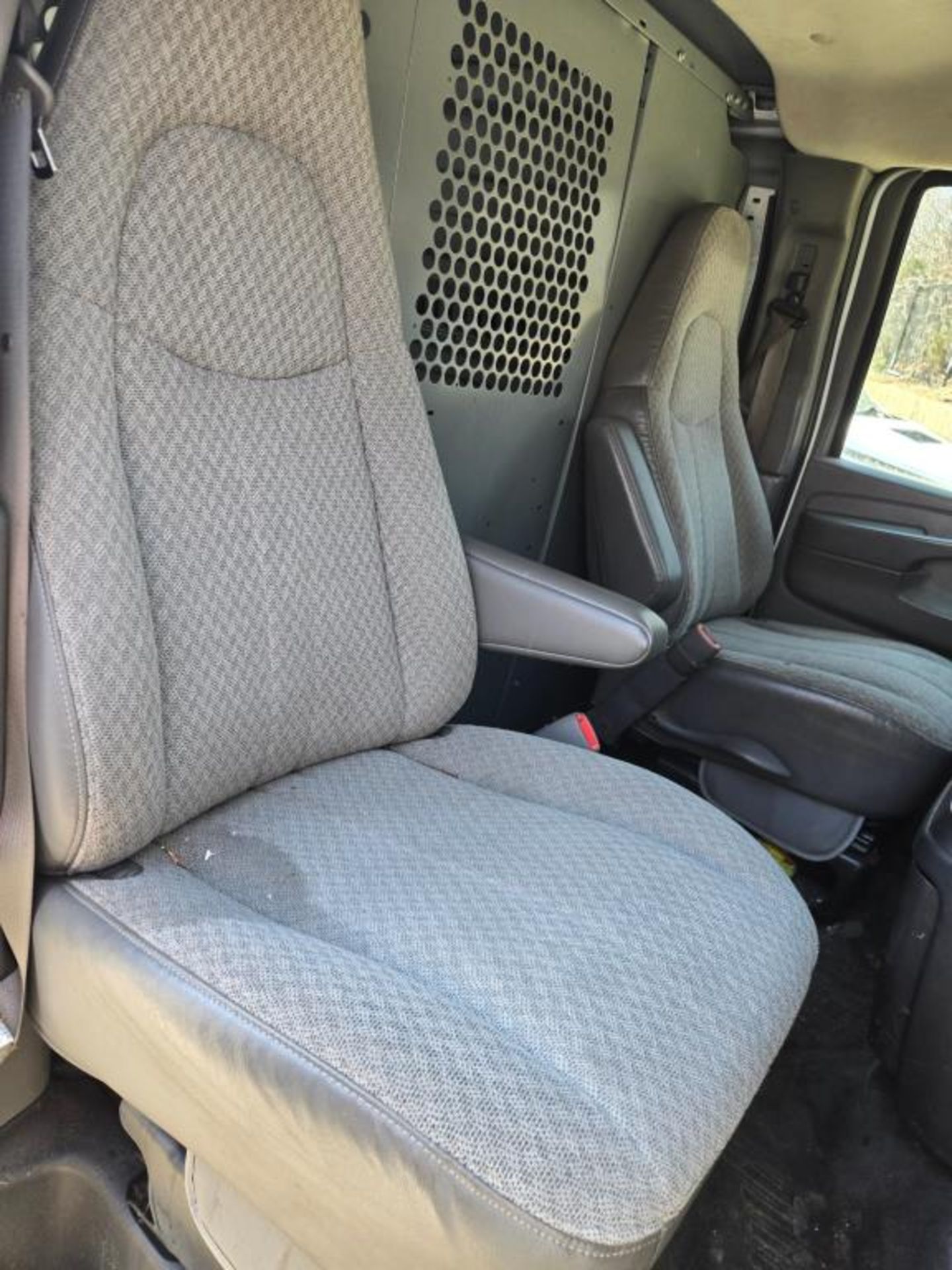 2008 Chevy 2500 Express (NO TITLE) - Image 16 of 25