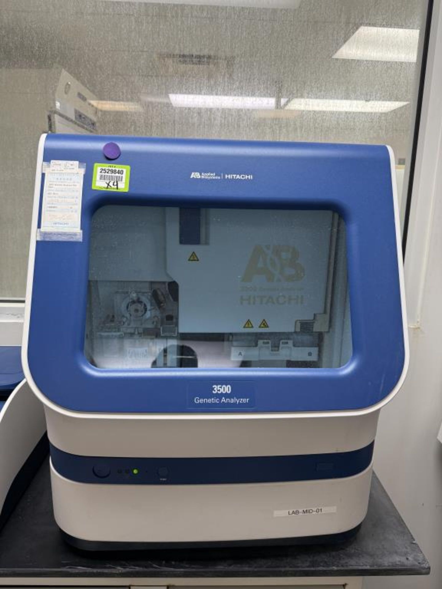 Applied Biosystems 3500 Genetic Analyzer
