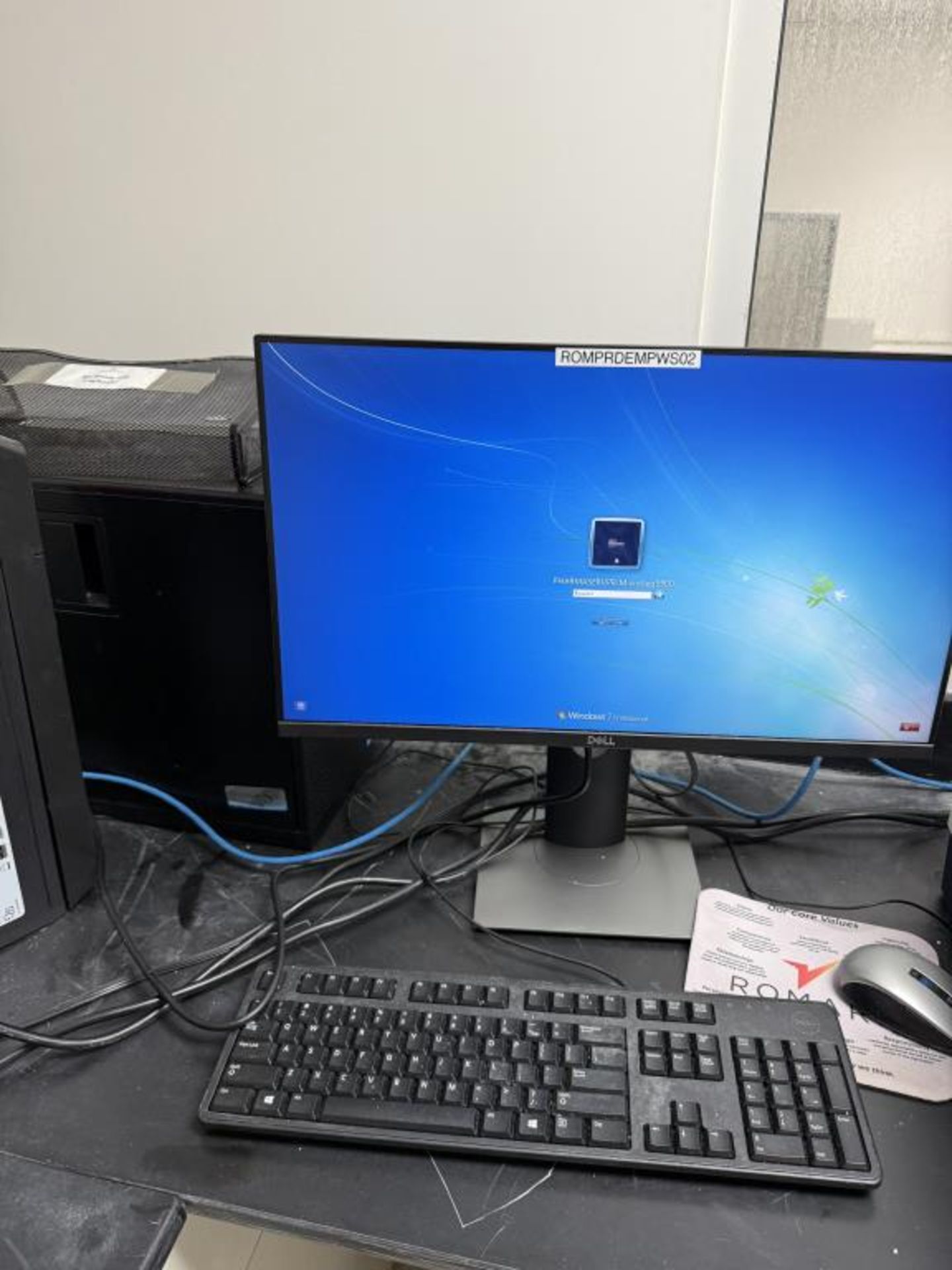 Applied Biosystems 3500 Genetic Analyzer - Image 8 of 8