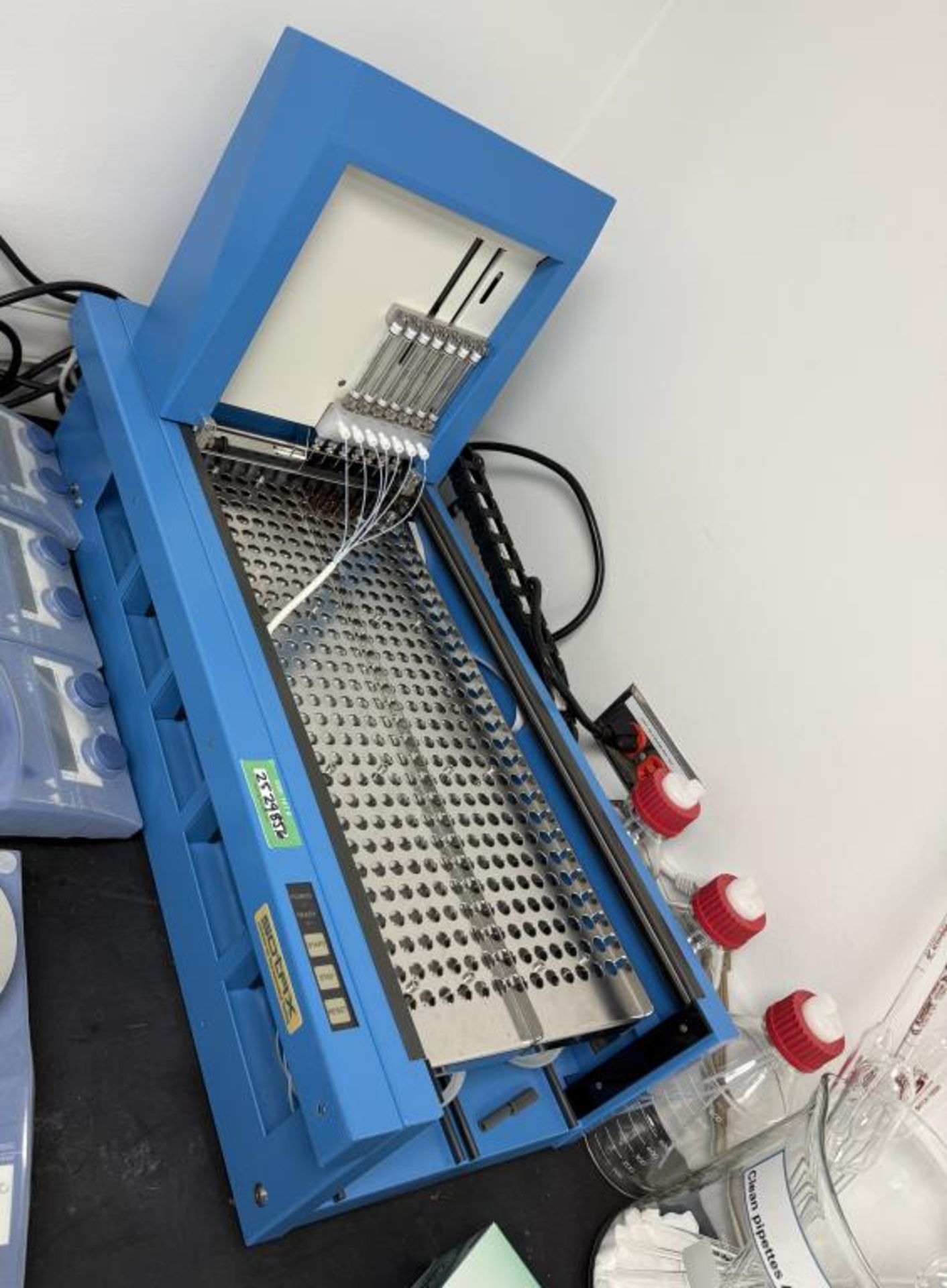 Sotax CE7smart Cell Dissolution System - Image 9 of 13
