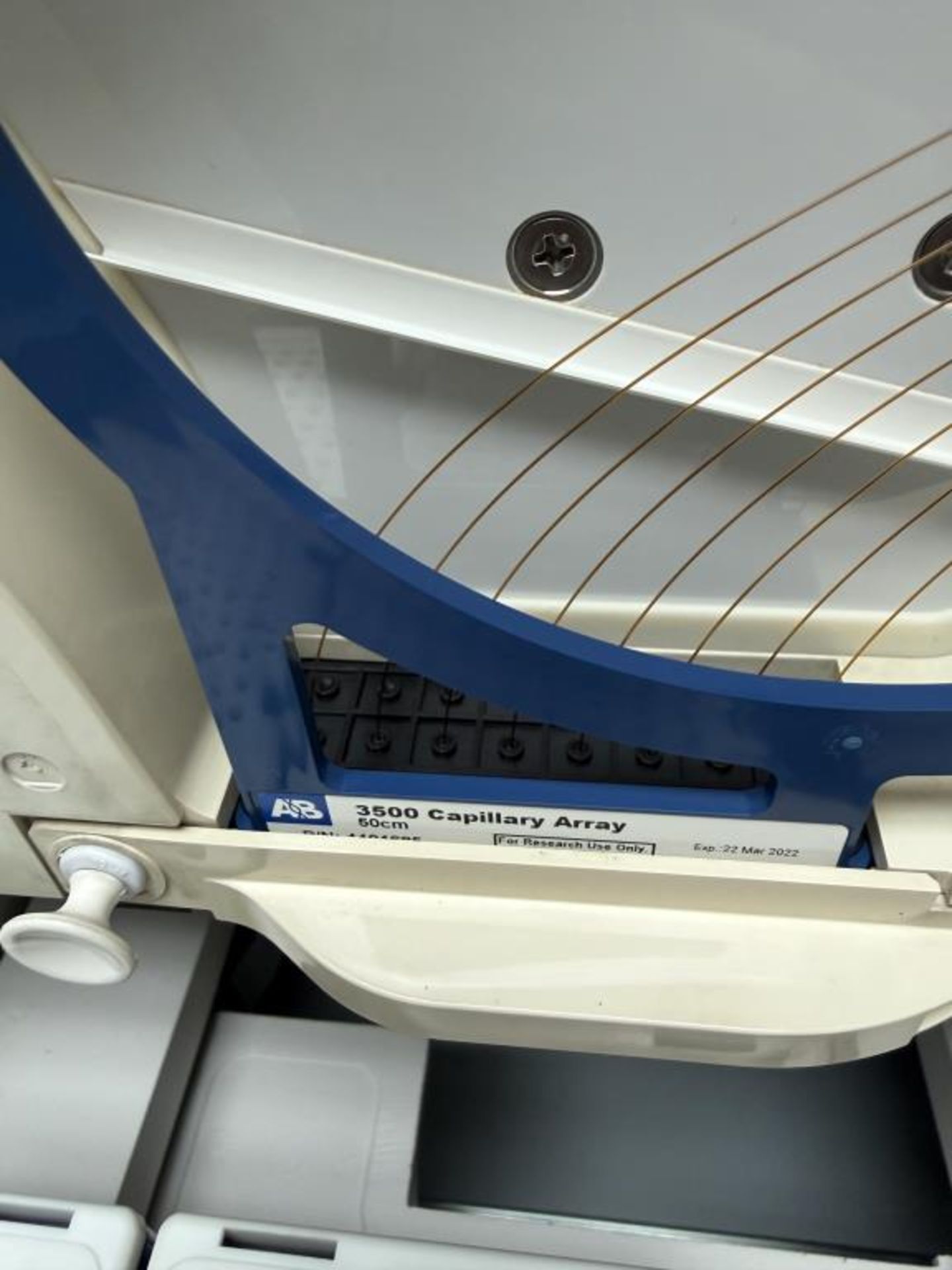 Applied Biosystems 3500 Genetic Analyzer - Image 5 of 8