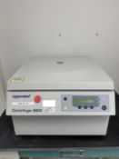 Eppendorf 5804 Centrifuge