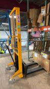 Xilin Manual Hydraulic Stacker
