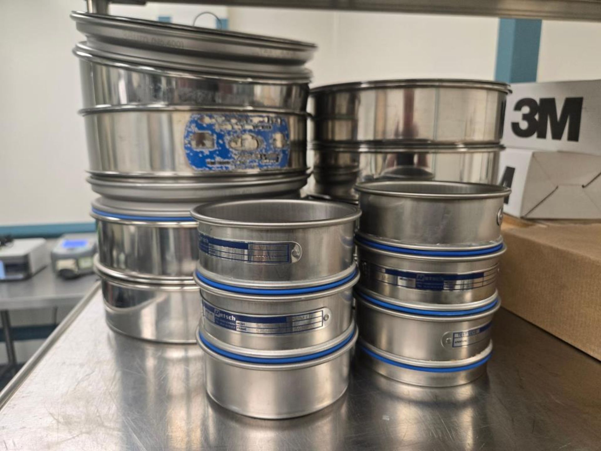 Lab Accessories - Image 2 of 10