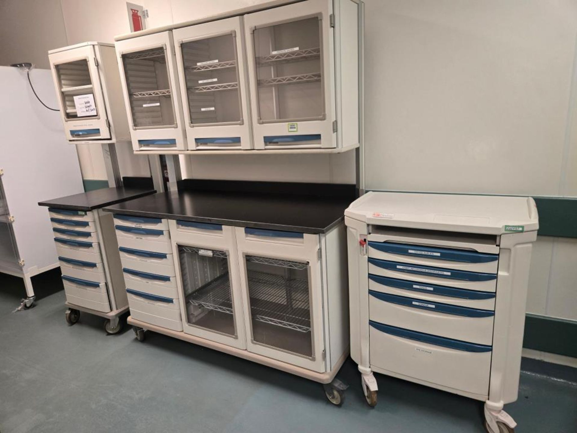 Metro Lab Cabinets