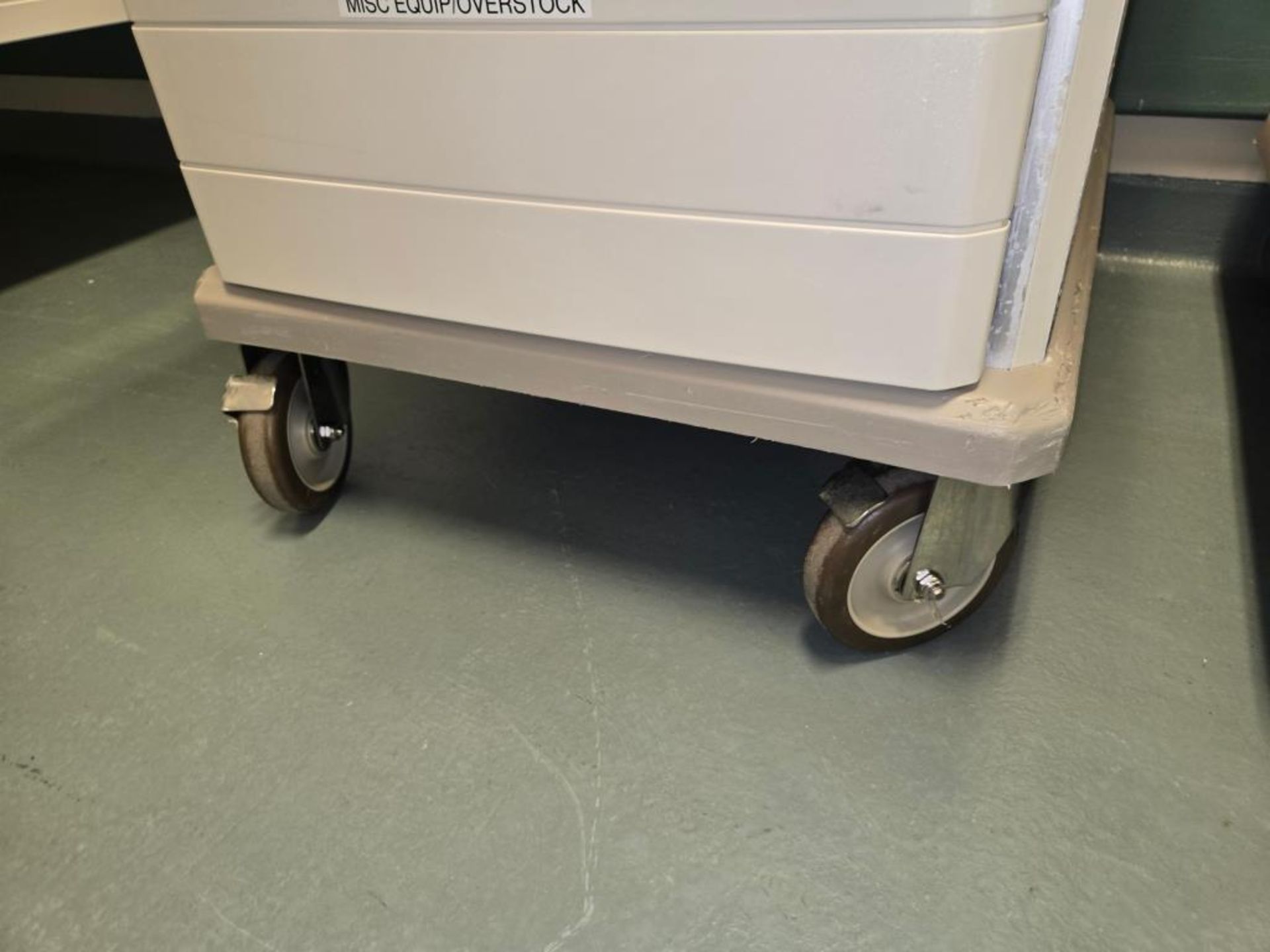 Metro Lab Cabinets - Image 12 of 18