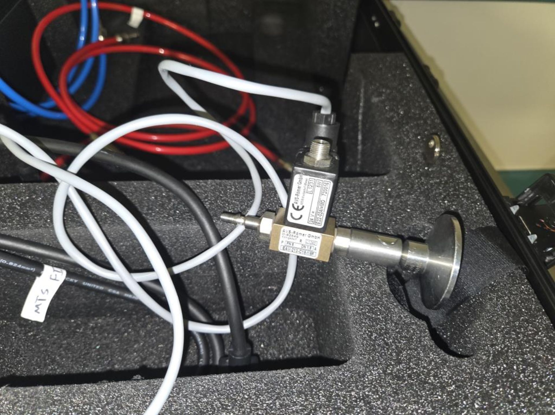 Pall Filter Test Instrument - Image 12 of 13