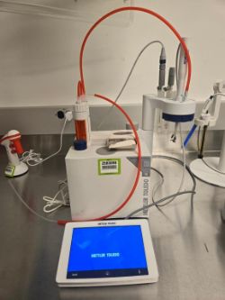 Mettler-Toledo Titrator