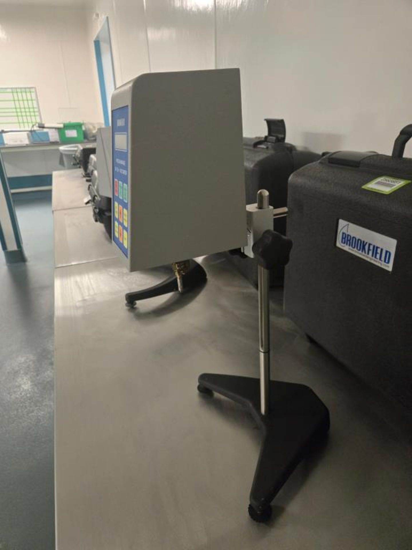 Brookfield Viscometer - Image 3 of 8
