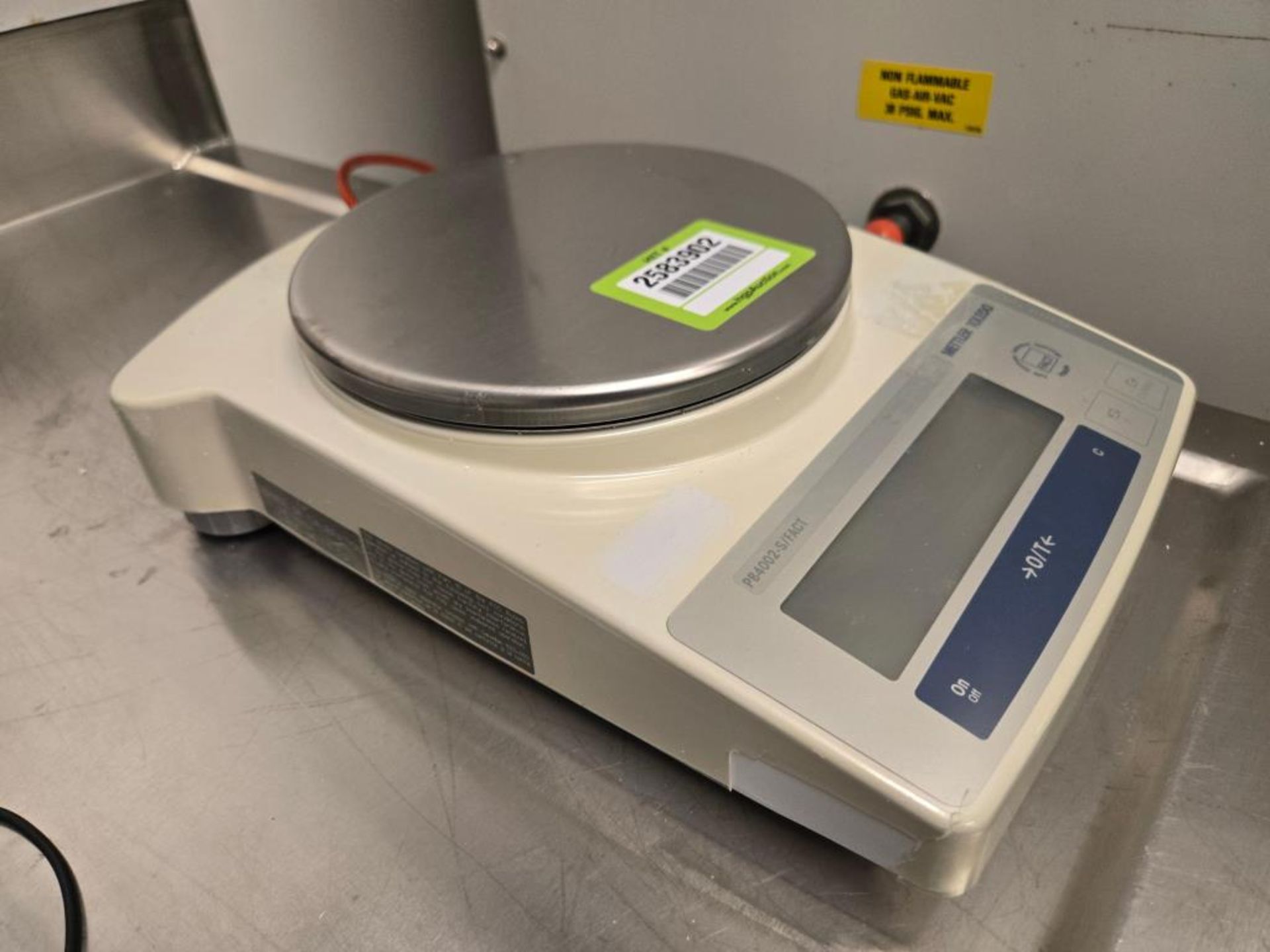 Mettler-Toledo Scale - Image 3 of 6
