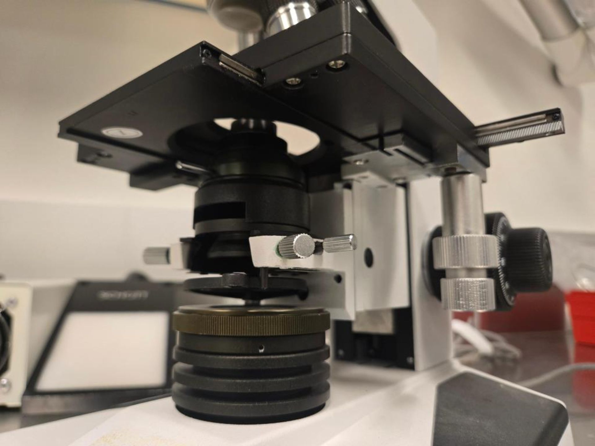 WPI Microscope - Image 9 of 10