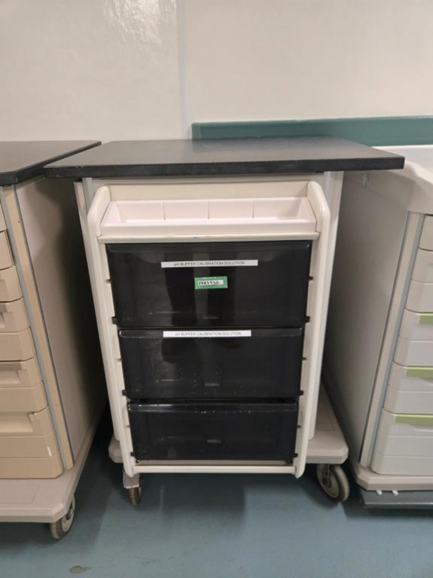 Metro Lab Cabinets - Image 16 of 22