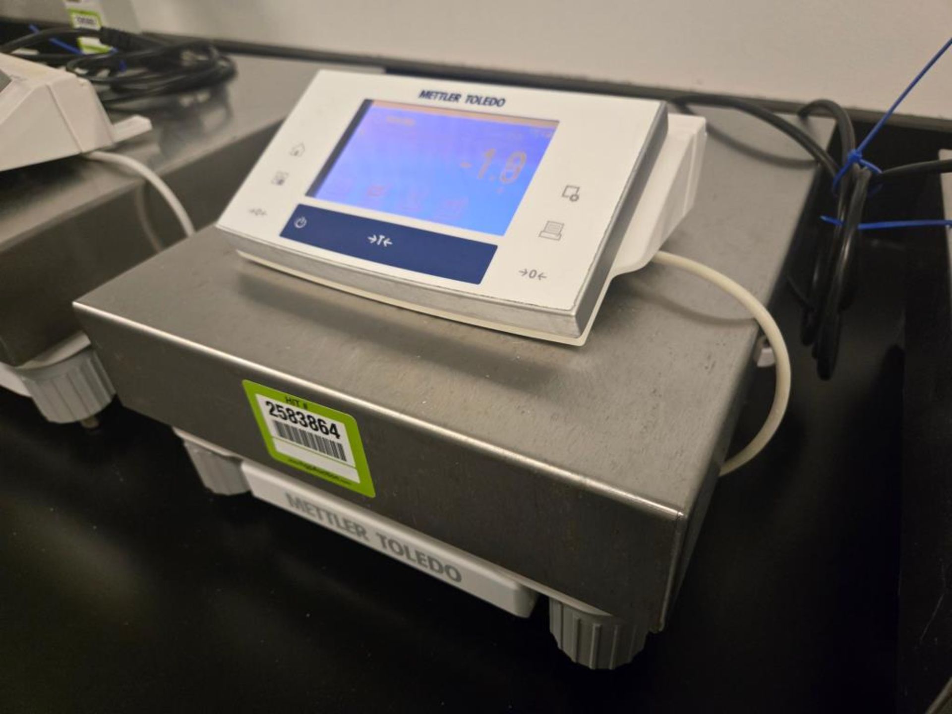 Mettler-Toledo Scale - Image 3 of 6
