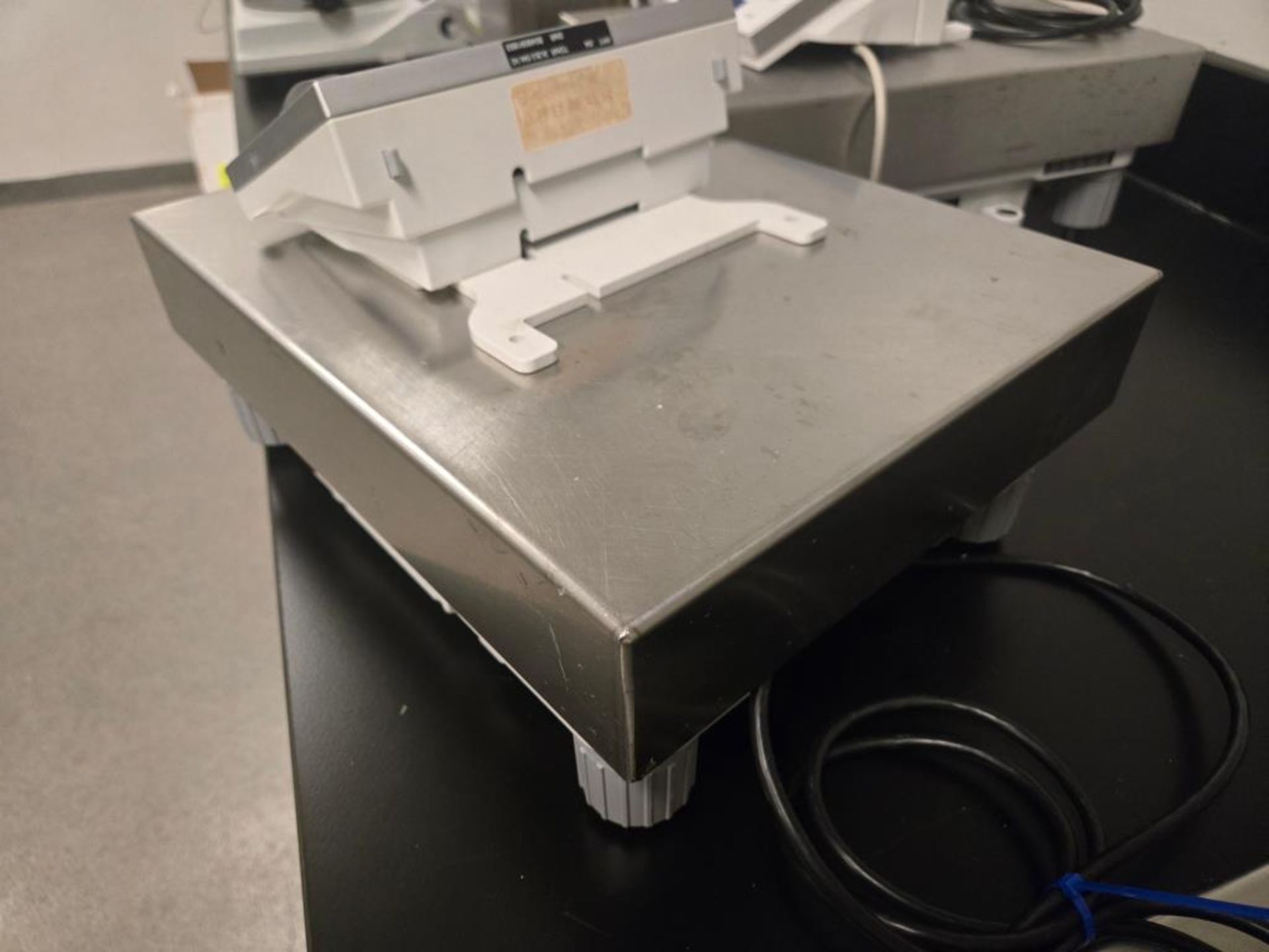 Mettler-Toledo Scale - Image 4 of 6