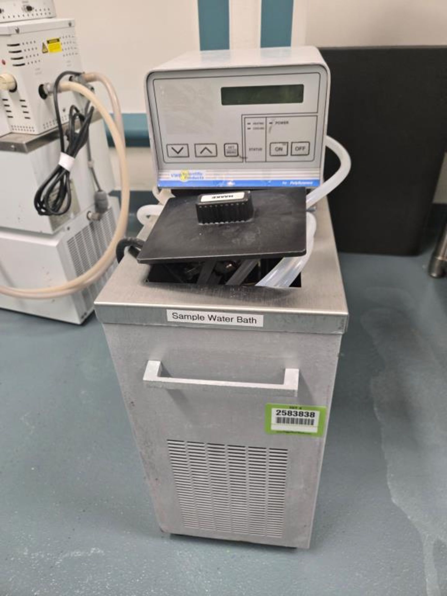 VWR Circulator Bath